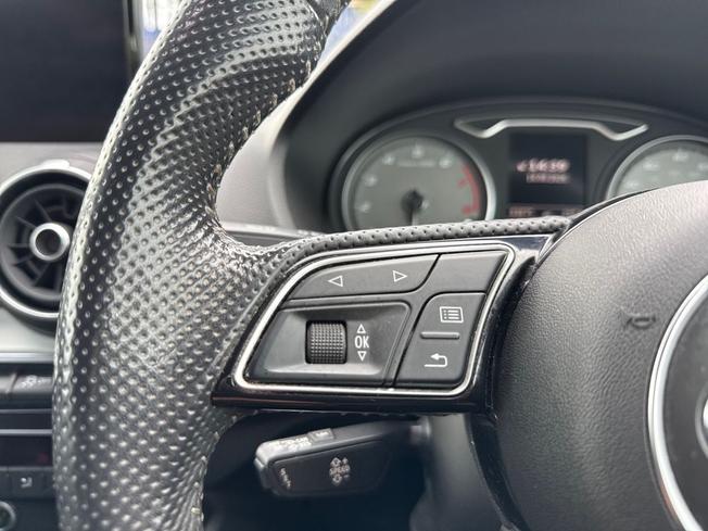 AUDI Sq2 Photo 16
