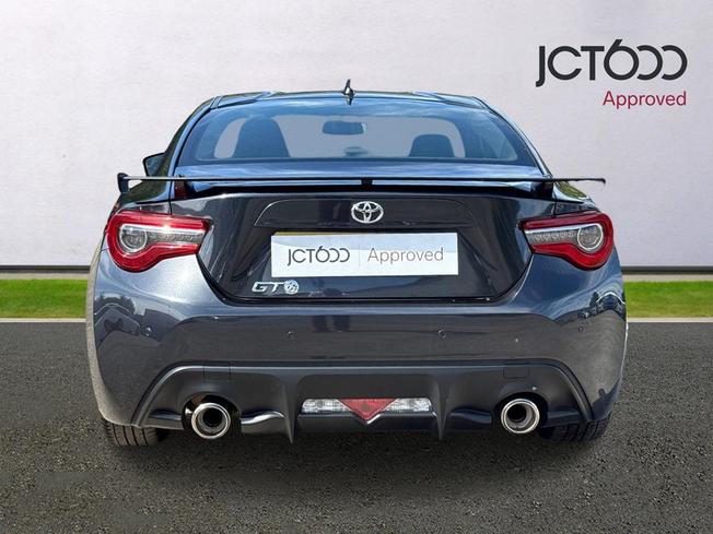 TOYOTA GT86 Photo 7