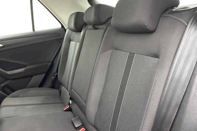 VOLKSWAGEN T-ROC Photo 9