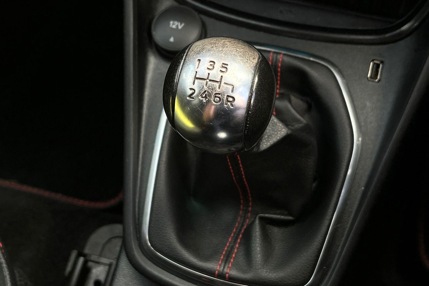 Ford PUMA Photo 34