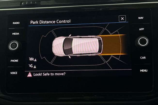 VOLKSWAGEN Tiguan Photo 21