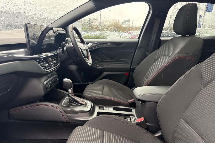 Ford FOCUS Photo autoimg-072321505bba25ec226ac70874026a300a44abc8.jpg