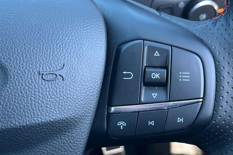 Ford KUGA Photo autoimg-0723c658417d5c958fe5c86f6b52079dd136b642.jpg