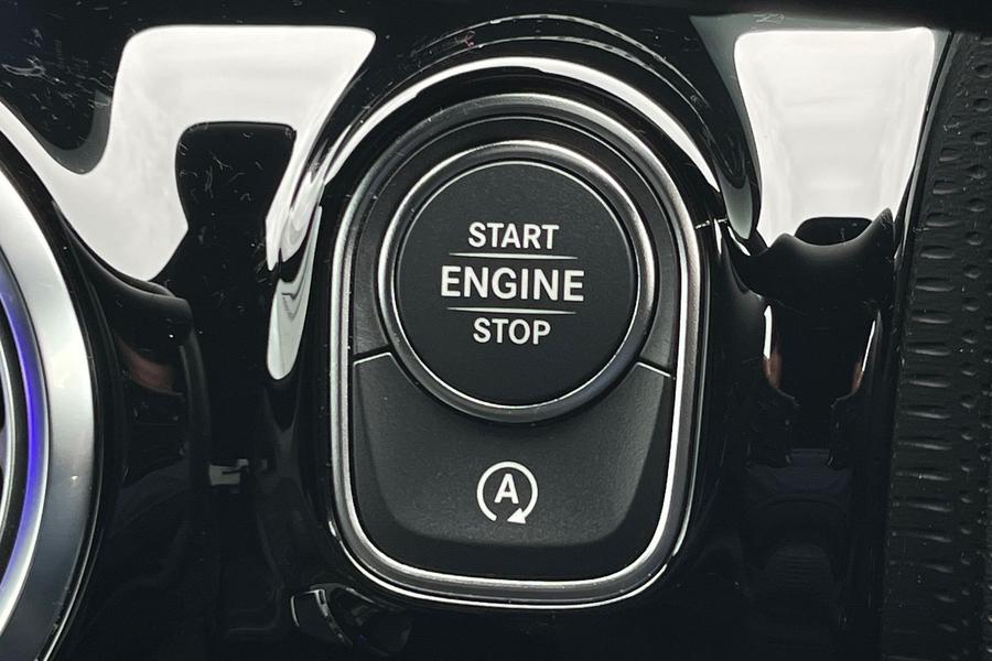 Mercedes-Benz CLA Photo autoimg-0725ca5d1fa89b3d4a7c6717a6328c4c210273f7.jpg