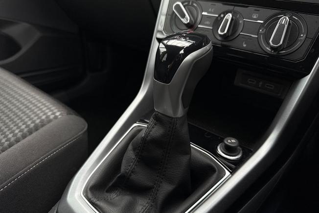 VOLKSWAGEN T-Cross Photo 24