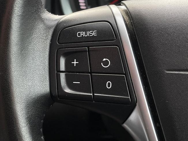 VOLVO XC60 Photo 16