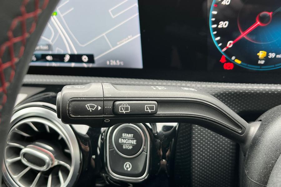 Mercedes-Benz A Class Photo autoimg-0732a7c7730378df4f29e5fb9853d36aff699103.jpg
