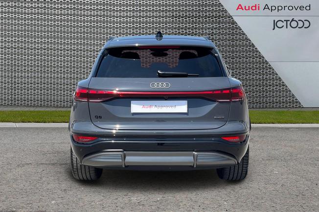 AUDI Q6 E-Tron Photo 7