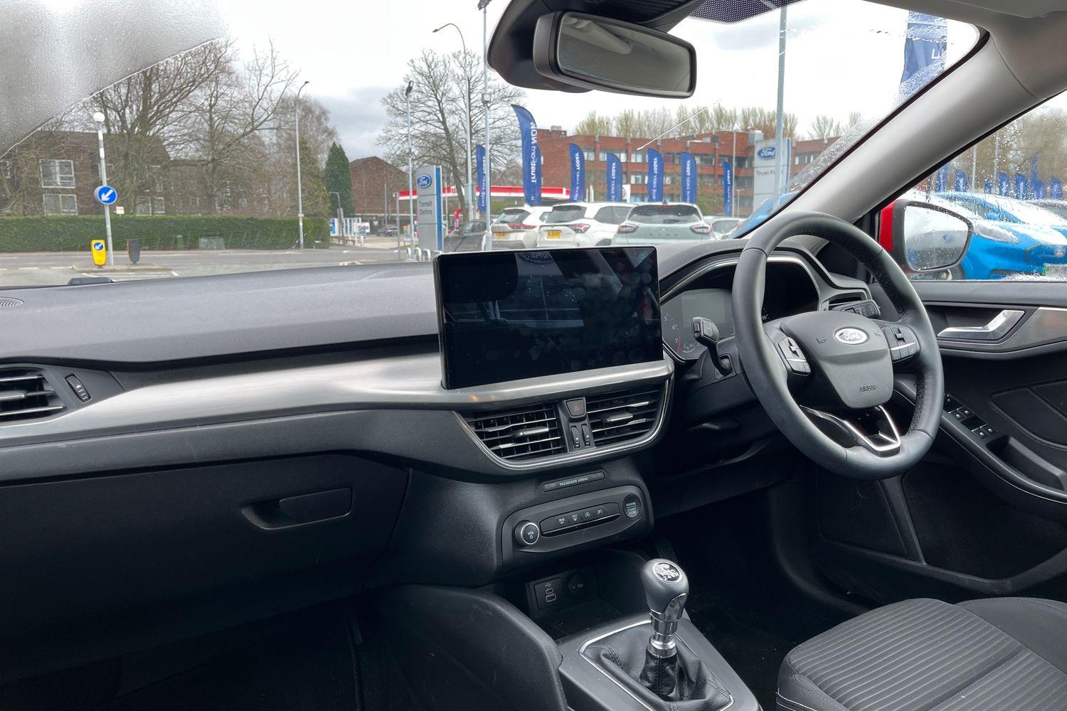Ford FOCUS Photo 17