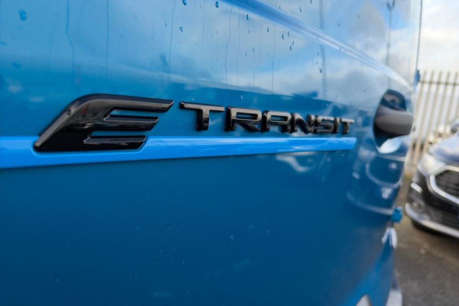 Used Ford E-TRANSIT COURIER JMZ5480 19