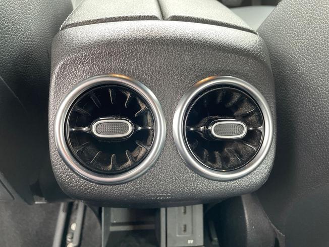 MERCEDES-BENZ A Class Photo 45