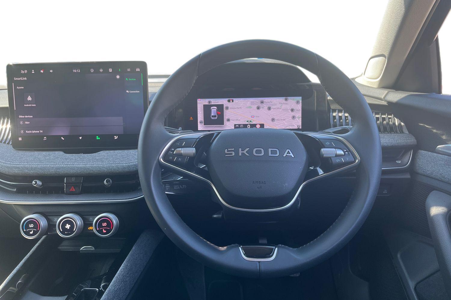 Skoda SUPERB Photo 10