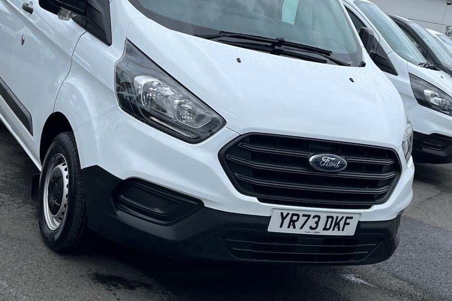 Used Ford TRANSIT CUSTOM YR73DKF 40