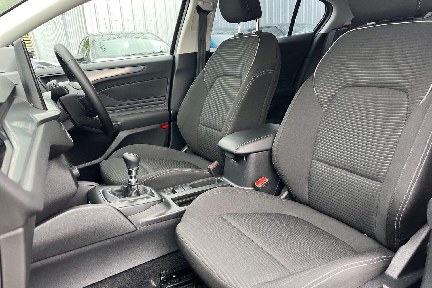 Ford Focus Photo 18