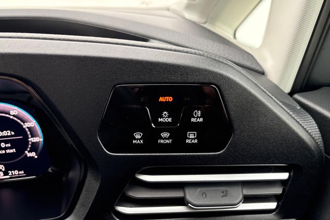 VOLKSWAGEN Caddy Maxi Photo 25