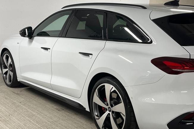 AUDI A5 Avant Photo 34