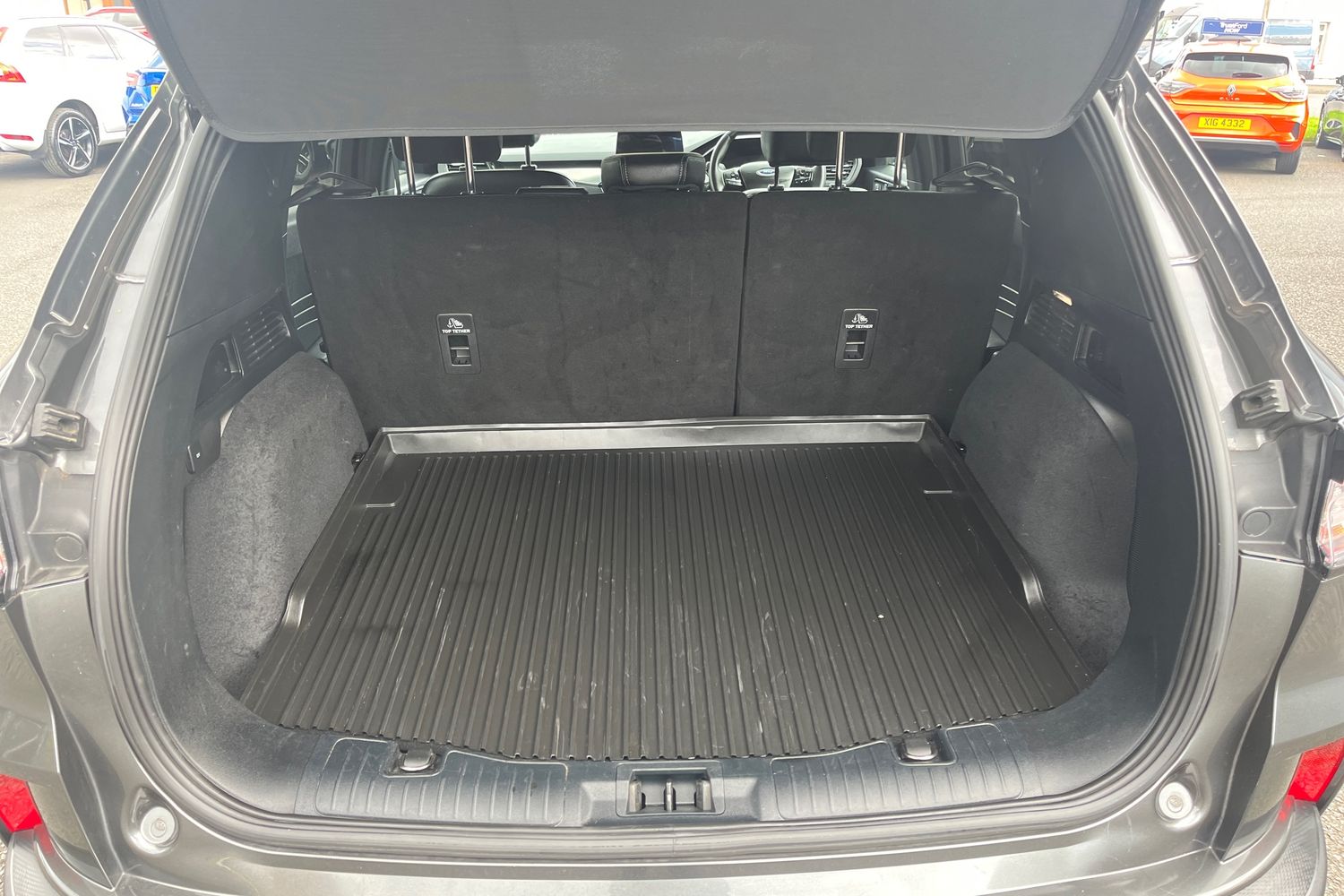 Ford KUGA Photo 20