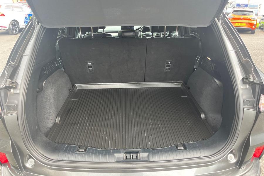Ford KUGA Photo autoimg-073faf55be53f41eddc353bd9d1b30c851e17768.jpg