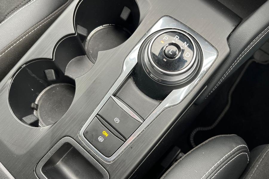 Ford KUGA Photo autoimg-0740ac007b89165b0e8ba7e9b55c379874158987.jpg