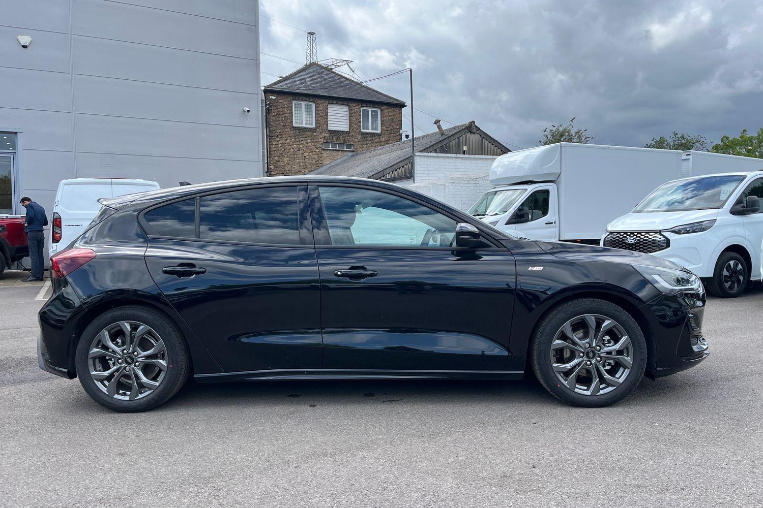 Ford FOCUS Photo 35
