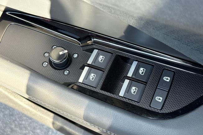 AUDI Q3 Photo 32