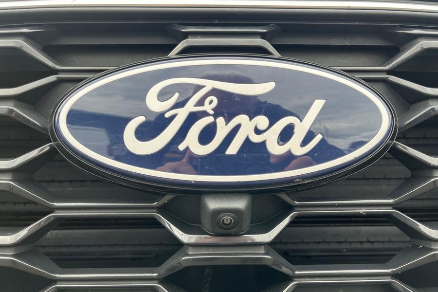 Ford KUGA Photo autoimg-074796f3dd80b27294d4f57c90e9290c8ed9240a.jpg