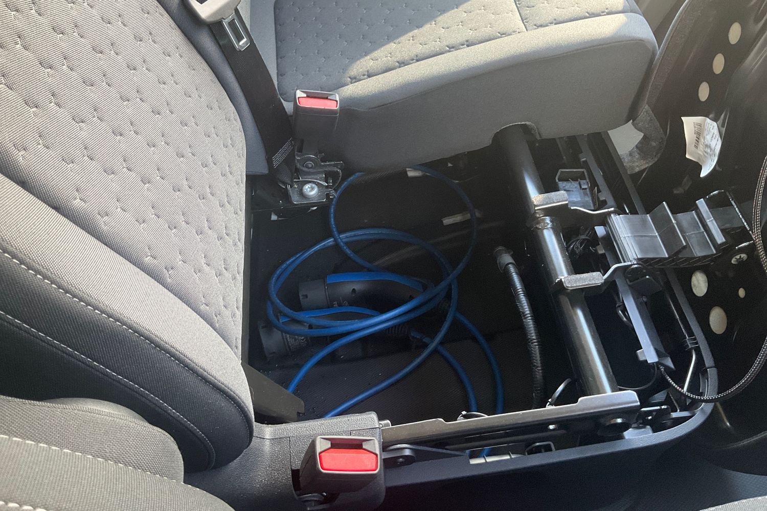 Ford E-Transit Custom Photo 27
