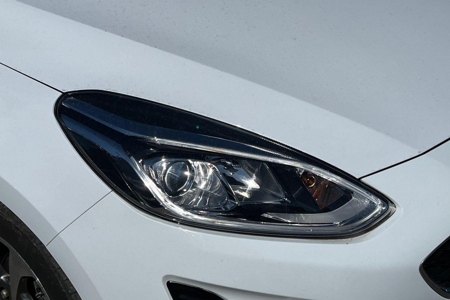 Ford FIESTA Photo 26