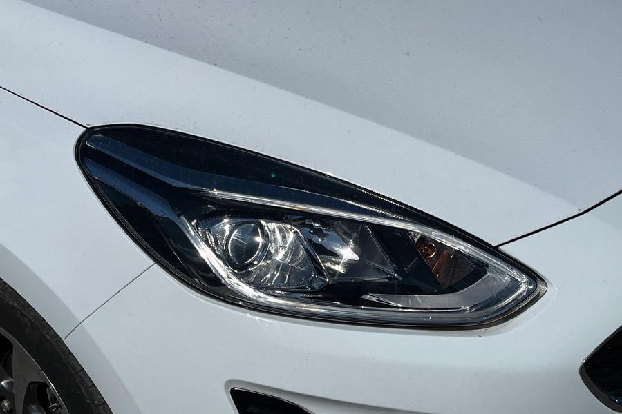 Ford FIESTA Photo autoimg-0749c39a10767ddf644561164fce3d7562ae329f.jpg