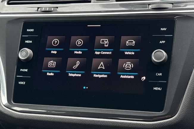 VOLKSWAGEN Tiguan Allspace Photo 13