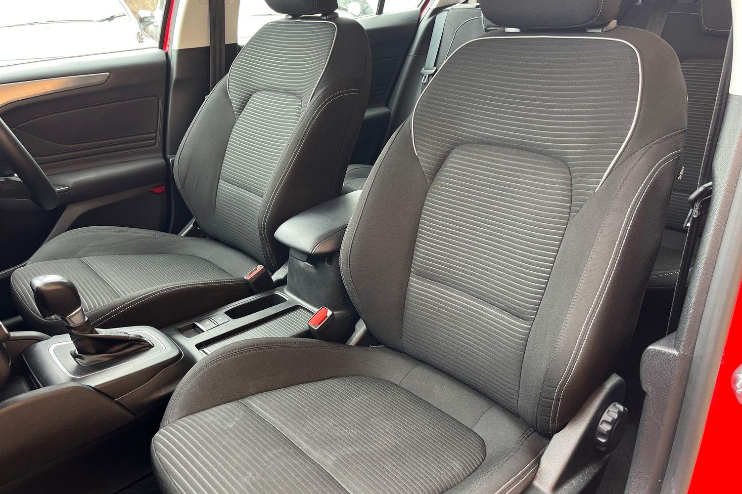 Ford FOCUS Photo 18