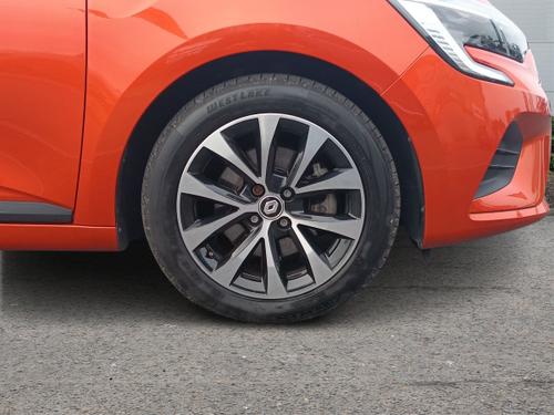 Renault CLIO Photo autoimg-0751b75f0ecd6fb298534b224738ec2f8c224e96.jpg