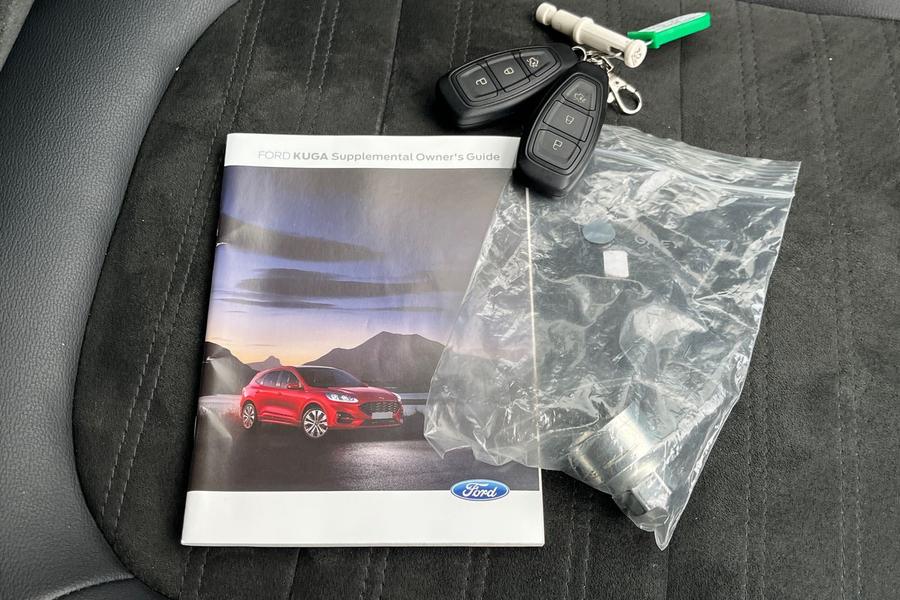Ford Kuga Photo autoimg-075dd6561c3e2928efffb88e494eb184a7529269.jpg