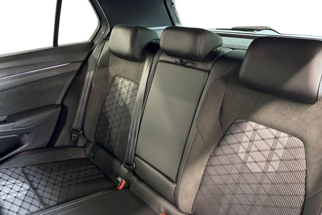 VOLKSWAGEN Golf Photo 9
