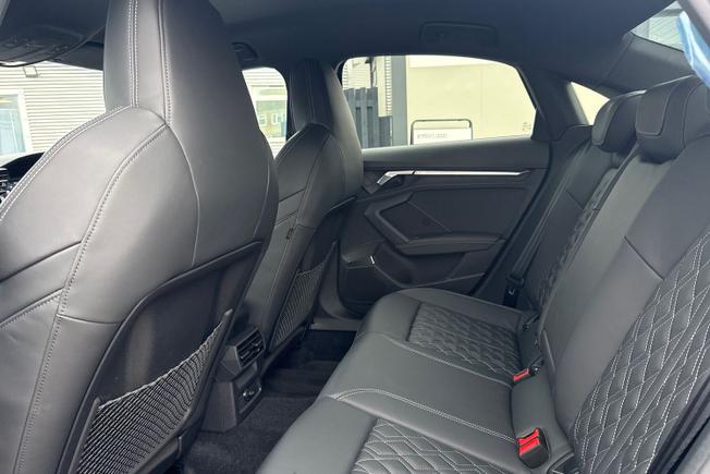 AUDI S3 Photo 47