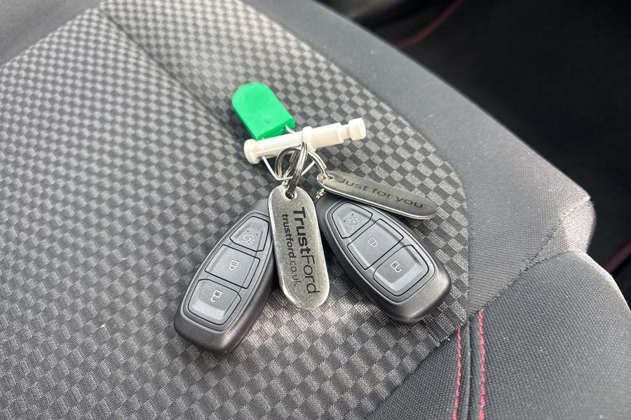 Ford FIESTA Photo autoimg-07646887ac88719bd9a9c9f4a3e7066d5ade03af.jpg