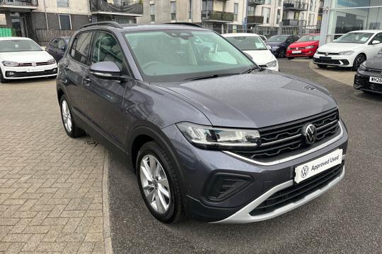 Volkswagen T-cross Photo autoimg-076468e042f106ae677e40e151a86f7461beddb4.jpg