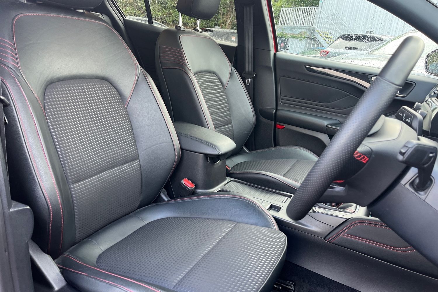 Ford Focus Photo 16