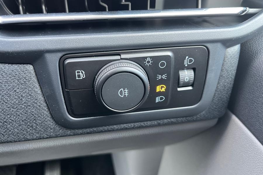 Ford TOURNEO CUSTOM Photo autoimg-0769ae9e14ab947d77b4500a46307ad92e410832.jpg