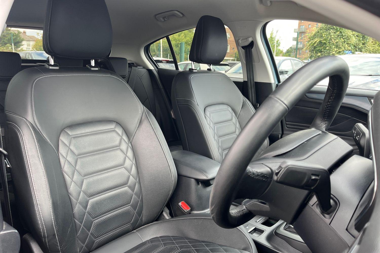 Ford FOCUS Photo 16