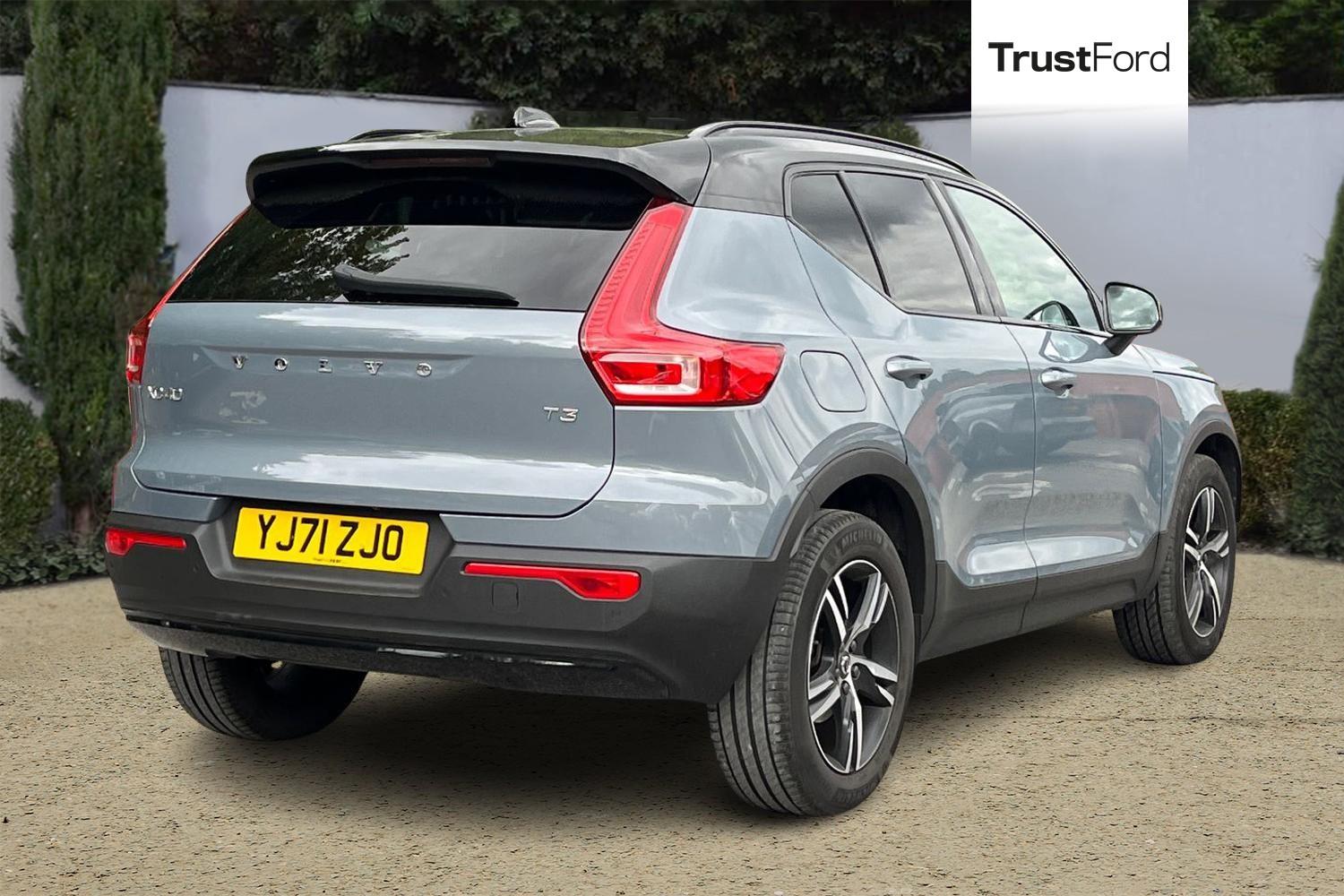 Volvo XC40 Photo 3