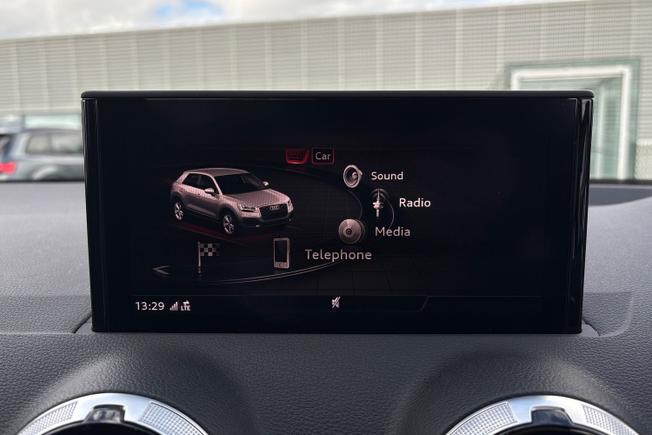 AUDI Q2 Photo 13