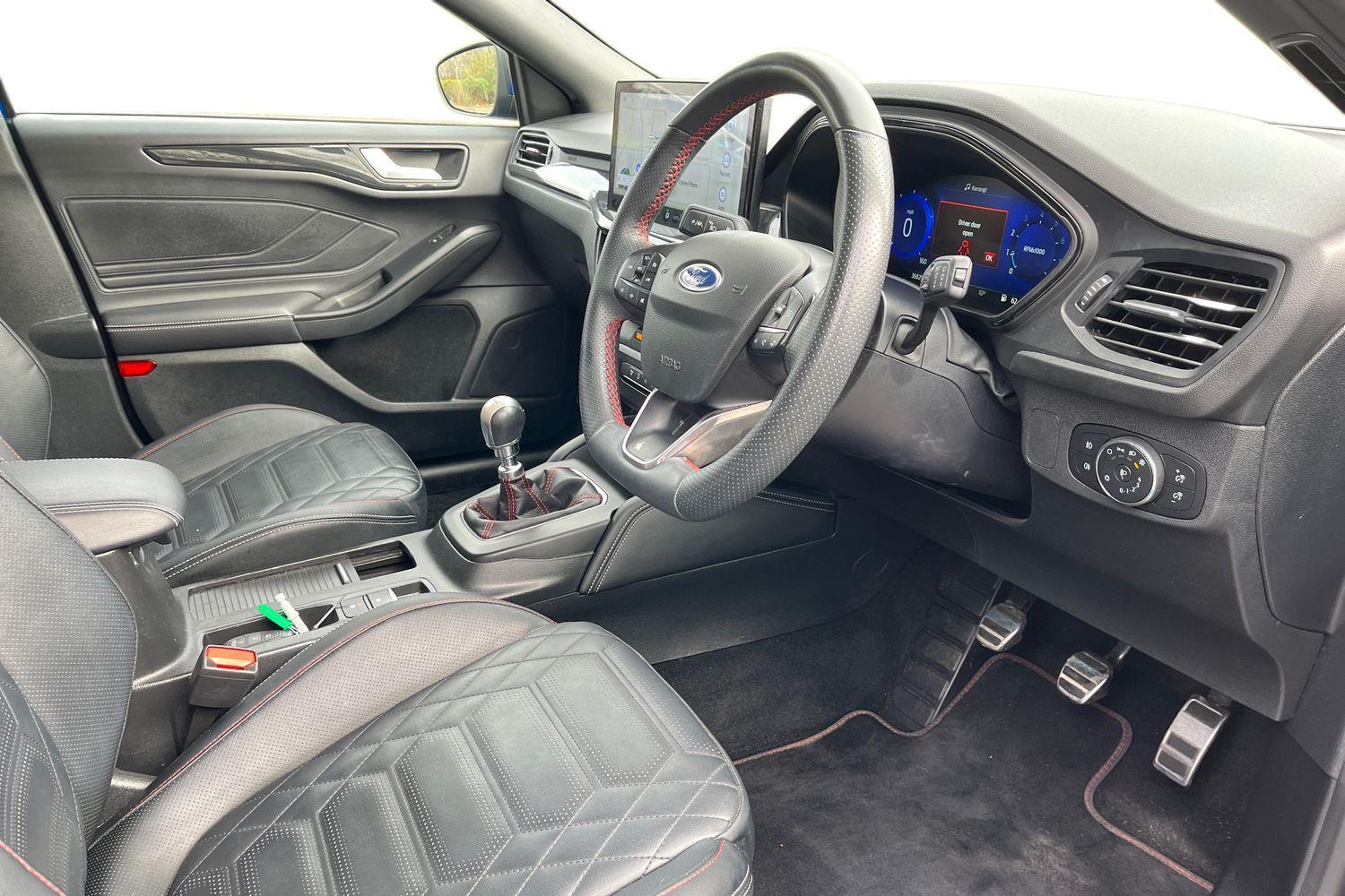 Ford FOCUS Photo 8