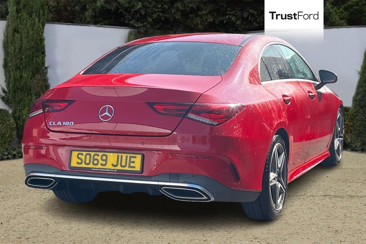 Mercedes-Benz CLA Photo 3
