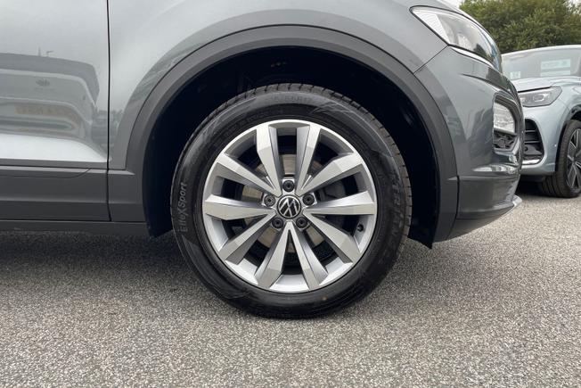 Volkswagen T-Roc Photo 5