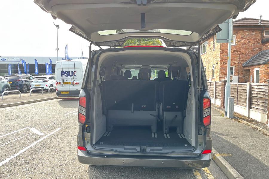 Ford TOURNEO CUSTOM Photo autoimg-077351d12615860cdbd2f5417d232fd05470967f.jpg