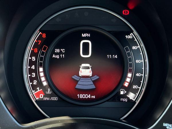 Abarth 695 Photo autoimg-0773f9b44b533d140a6dc58729c01c20e5cba02d.jpg
