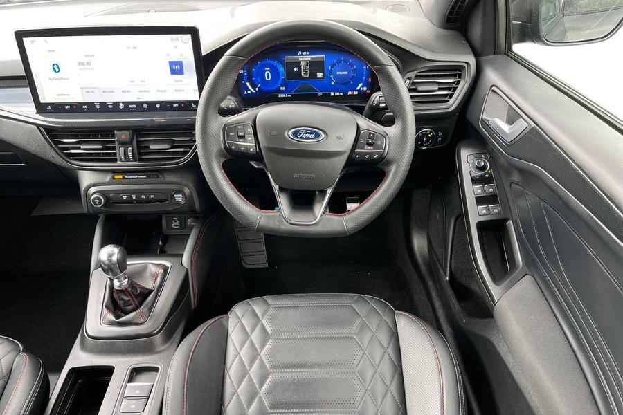Ford Focus Photo autoimg-077503a299a5ae5c757b855445a41a8dd17fc6db.jpg