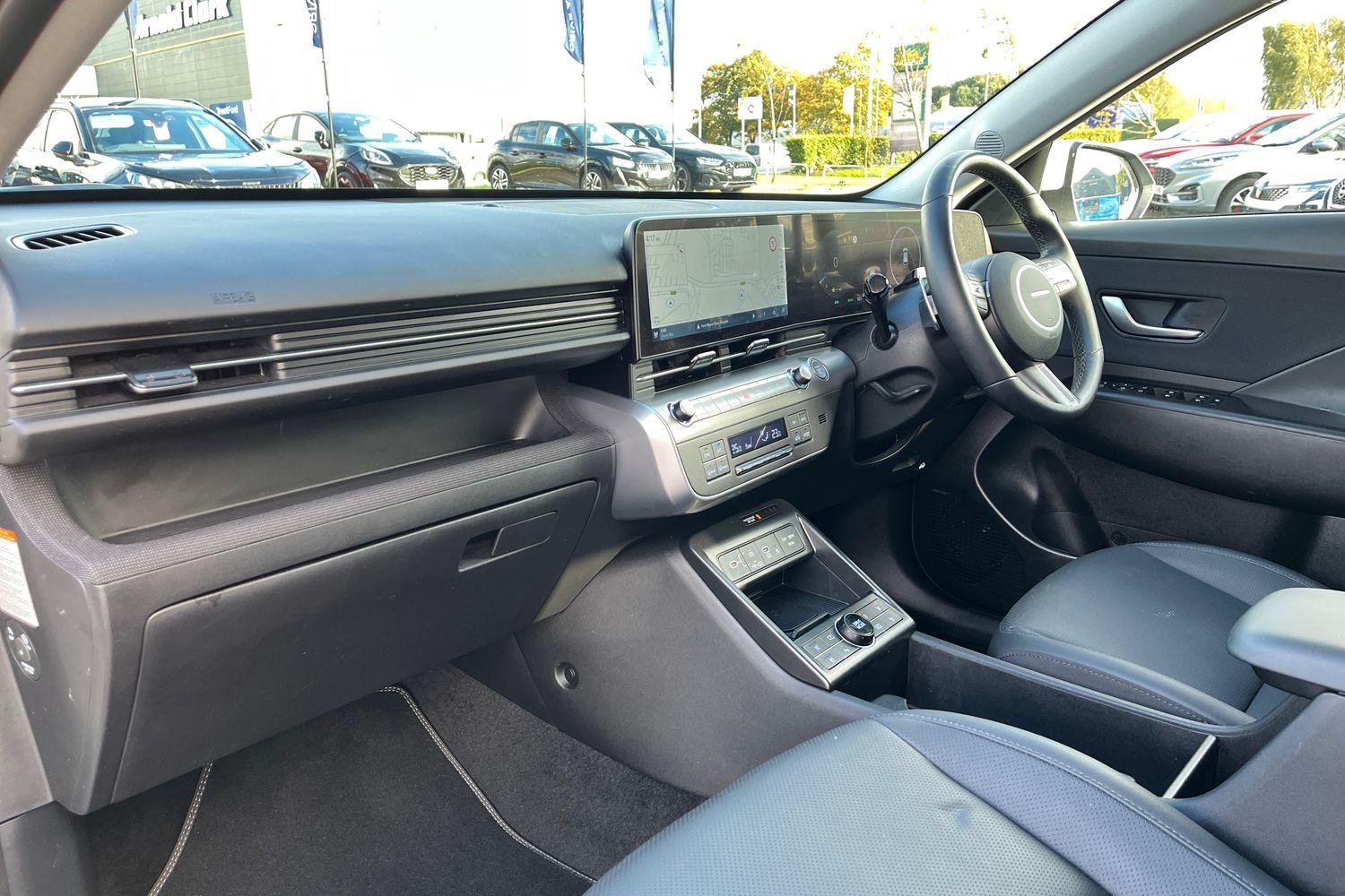 Hyundai KONA Photo 17
