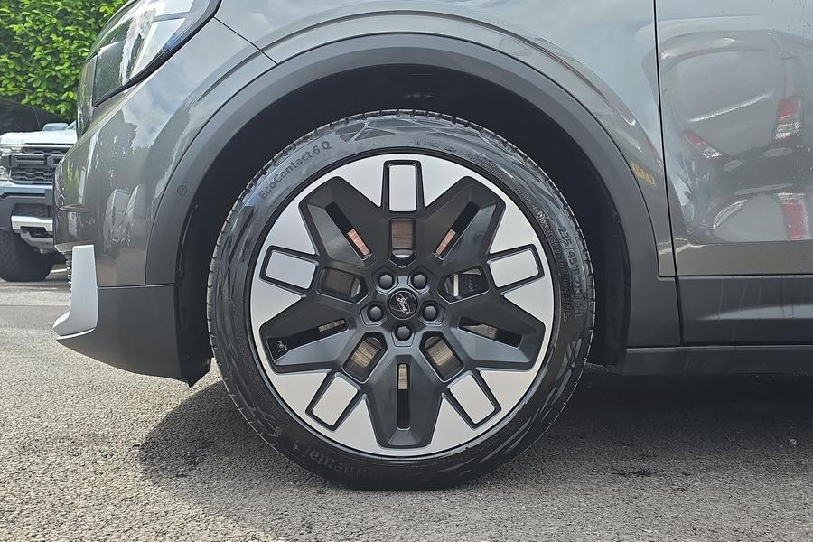 Ford Explorer Photo autoimg-077c09429beac86645829a230c308b7f7a689f49.jpg